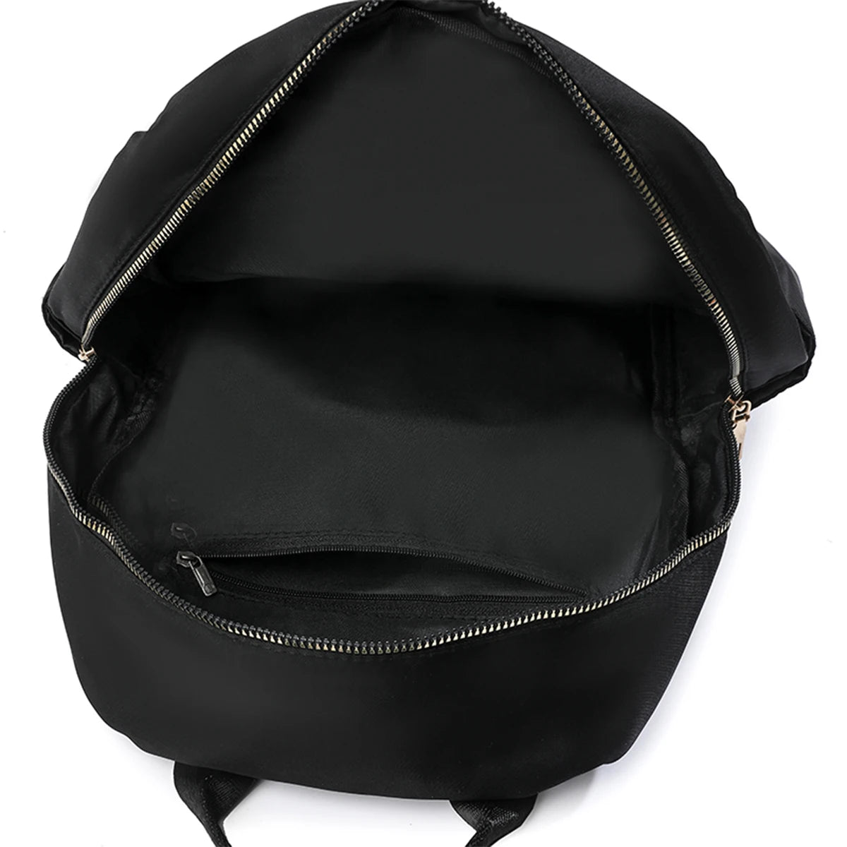 Damen Rucksack aus leichtem Nylon | Gestepptes Design mit Rautennieten & großem Stauraum
